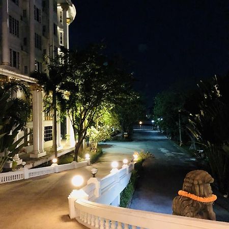 Hermitage Hotel Korat-Sha Nakhonratchasima Exterior foto